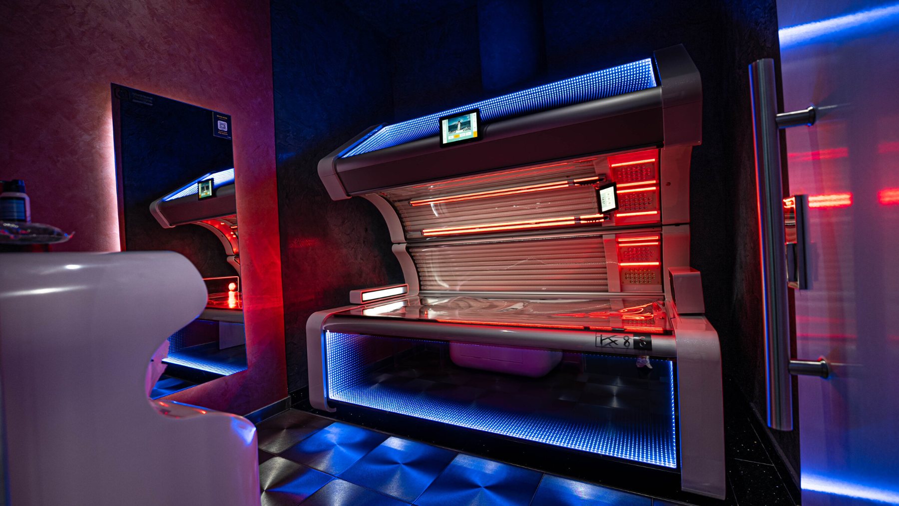 megaSun Lounge studio interior
